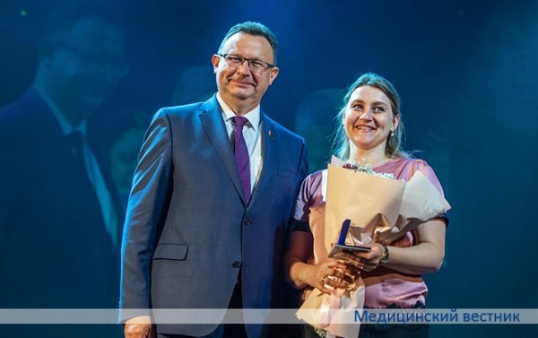 Поздравления столичных медиков с профессиональным праздником
Поздравления столичных медиков с профессиональным праздником