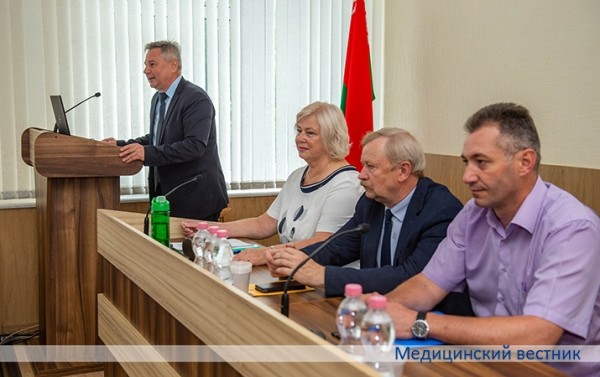 
			Минздрав провел обучающий семинар по охране труда		