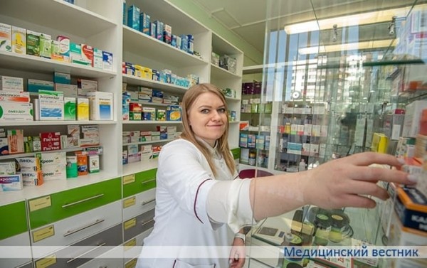 
        На фармацэўтычным факультэце БДМУ пачала працу першая ў Беларусі сімуляцыйна-атэстацыйная аптэка			    