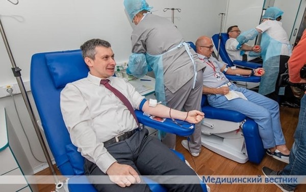 Поделиться жизнью: в Беларуси прошел День донора			     
        Поделиться жизнью: в Беларуси прошел День донора