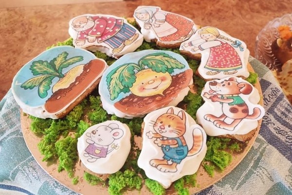 
        Сплотить коллектив, поделиться традициями			    