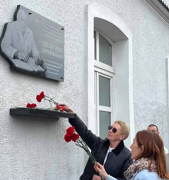 
        У Слуцкого медколледжа — юбилей			    